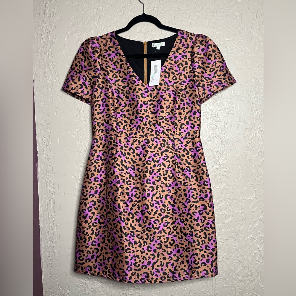 Chic Leopard Print Dress in Pink and Brown